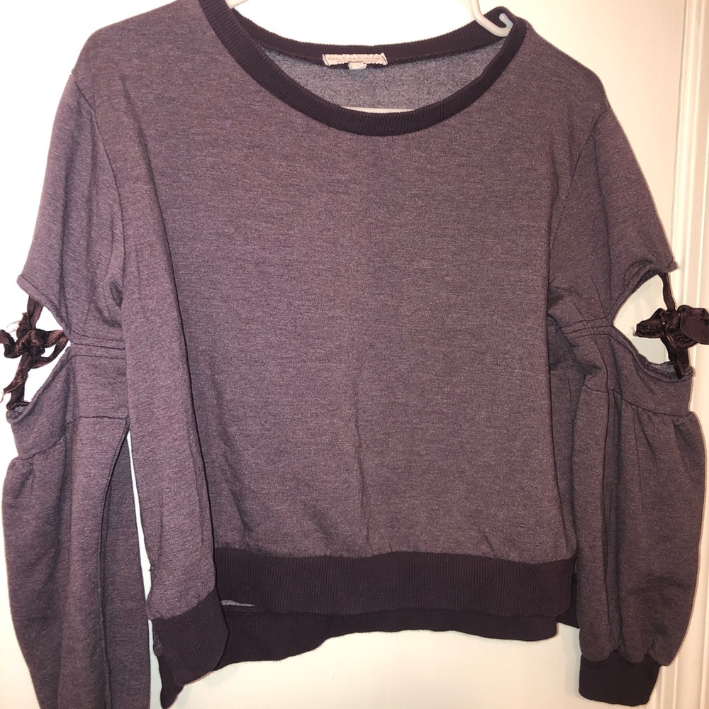 TIE SLEEVE CREW NECK